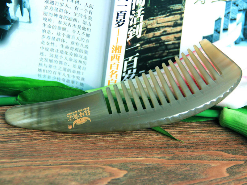 尖角花樣梳